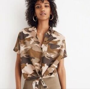 MADEWELL CAMO SHORT SLEEVES COLLAR BUTTON DOWN WOMENS TOP SIZE XSMALL